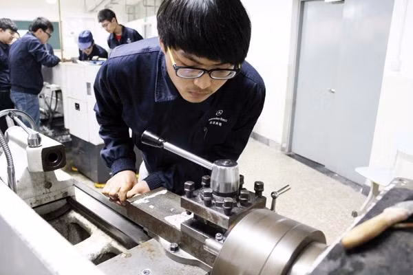 Học viên tại Trường Dạy nghề Bách khoa Bắc Kinh. Học viên tại Trường Dạy nghề Bách khoa Bắc Kinh.