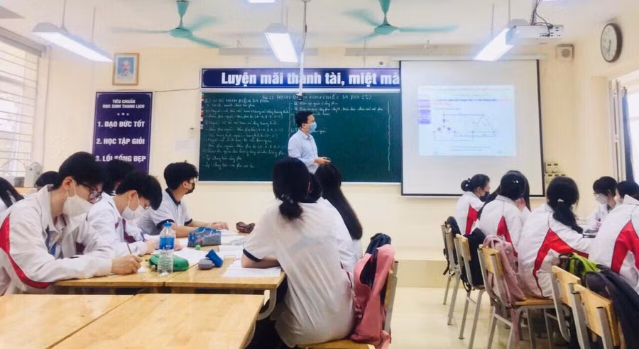 Giờ học của thầy và trò Trường THPT Xuân Phương.