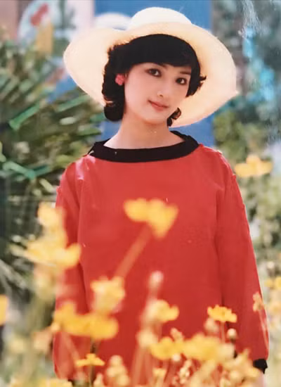 Vẻ đẹp trẻ trung cuốn hút của Giáng My làm cho nhiều cô gái thời đó chọn làm hình mẫu lí tưởng