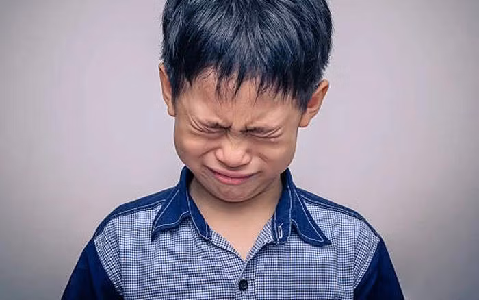 Việc bị chì chiết sẽ để lại tổn thương trong trẻ. Ảnh minh hoạ.
