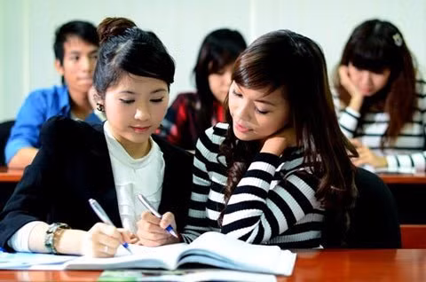 Mục tiêu đạt bậc 3/6 có nghĩa là học sinh học hết phổ thông, có khả năng nghe nói tốt trong phạm vi quy định của chương trình