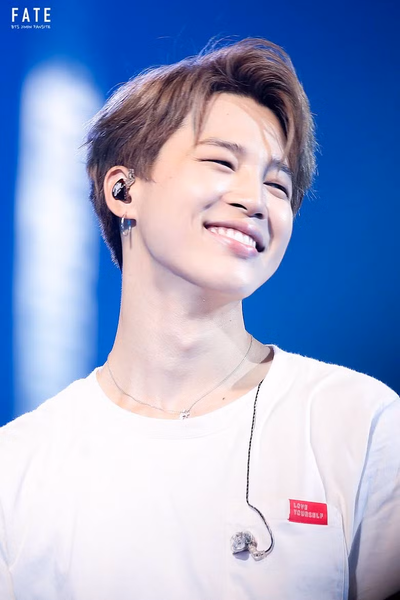 5 tiêu chuẩn sắc đẹp xứ Hàn đang bị các thần tượng K-Pop phá vỡ ảnh 3