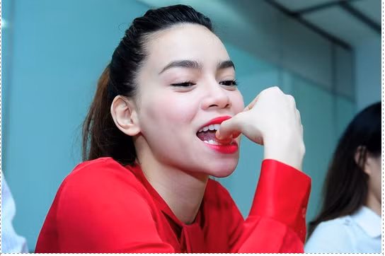 Hà Hồ: Lần cuối nói về việc so sánh với Mỹ Tâm