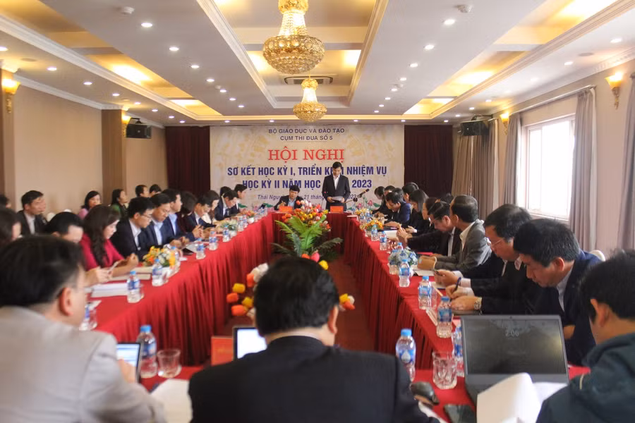 Quang cảnh Hội nghị sơ kết học kỳ I, triển khai nhiệm vụ học kỳ II năm học 2022-2023.