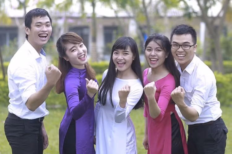 Sinh viên sư phạm nhận thức được nhiều hỗ trợ từ chính sách.