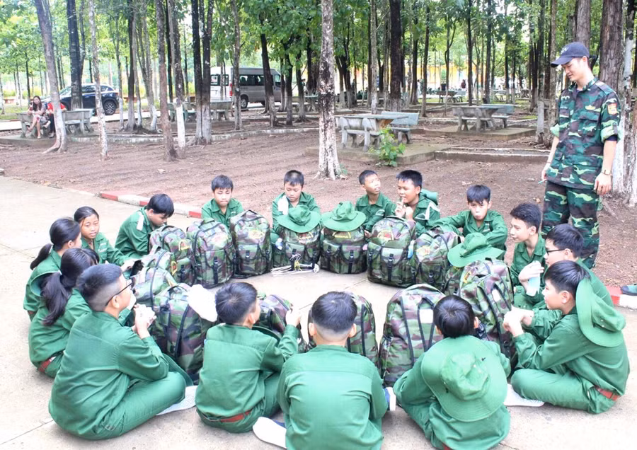 Học kỳ quân đội được các bậc phụ huynh kỳ vọng sẽ làm thay đổi tích cực với con trẻ. Ảnh:NT