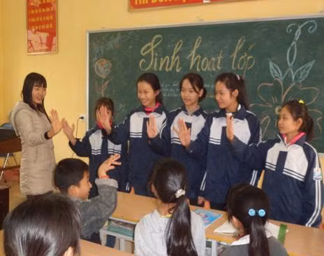 Một giờ học hát dân ca tại Trường THCS Tiên Lữ (Hưng Yên)