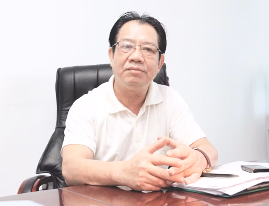 TS Hoa Hữu Lân