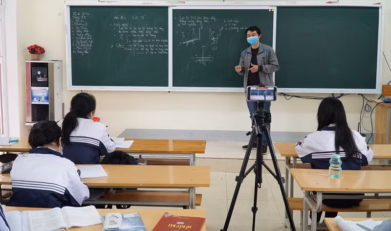 Giờ học môn Khoa học xã hội lớp 6 tại Trường THCS Nguyễn Trãi (huyện Tân Kỳ).