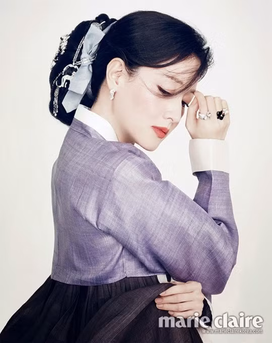 Mê mẩn ngắm những thần tượng nổi tiếng ở Hàn Quốc mặc Hanbok ảnh 10