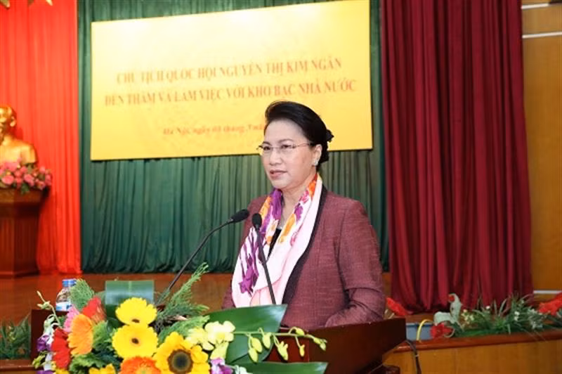 Chủ tịch Quốc hội Nguyễn Thị Kim Ngân phát biểu tại buổi làm việc với KBNN. Ảnh: quochoi.vn