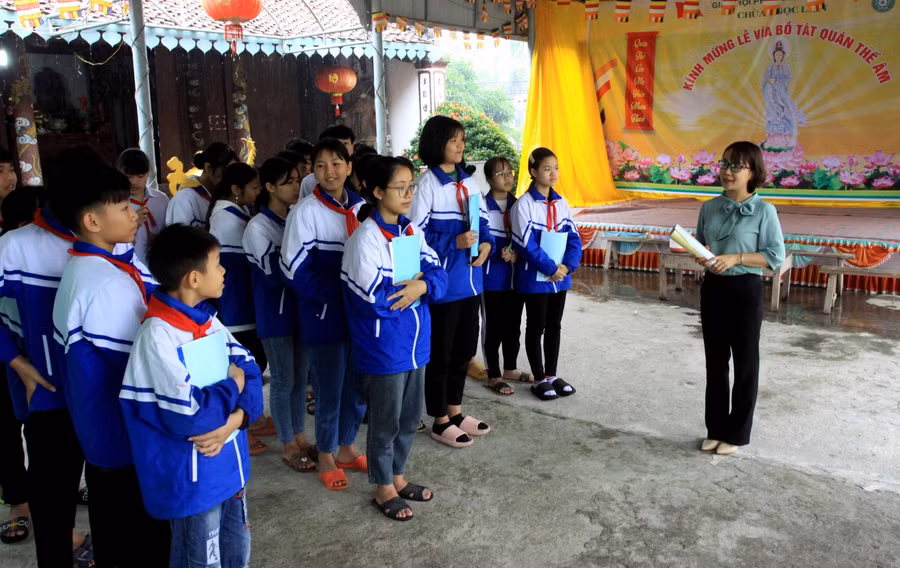 Cô Phạm Hồng Lê rất thành công với phương pháp dạy học thực địa thông qua di sản và di tích lịch sử địa phương.