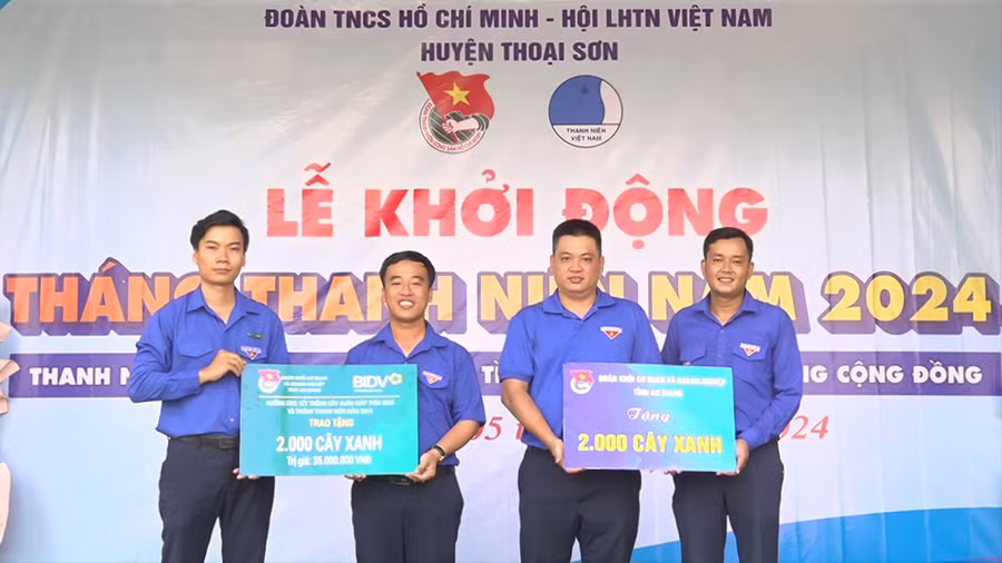Tuổi trẻ huyện Thoại Sơn (An Giang) khởi động Tháng Thanh niên năm 2024.