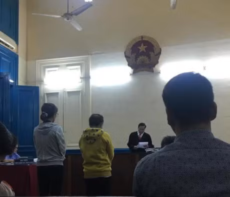 Vi 300 trieu, cuu can bo So Xay dung Bac Lieu lanh an - Anh 1
