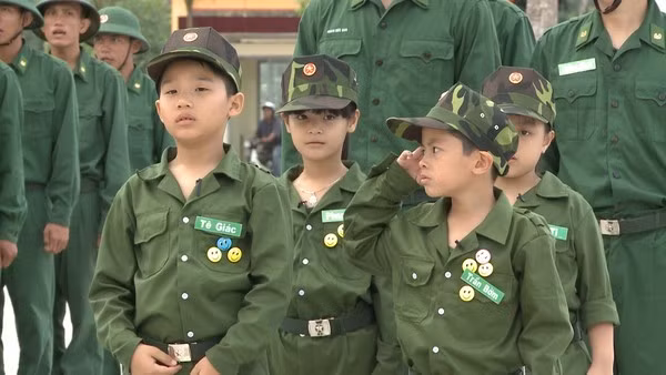 Tê Giác - cậu bé cá tính giàu tình cảm của 