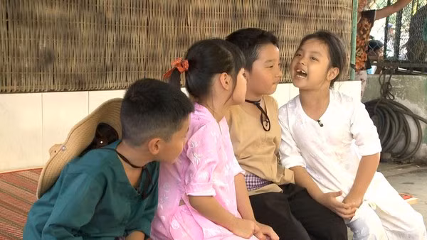 Tê Giác - cậu bé cá tính giàu tình cảm của 