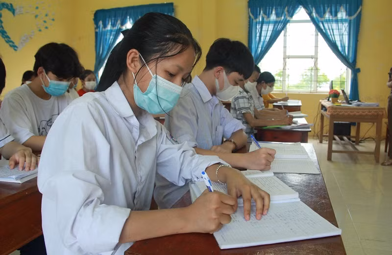 Tiết ôn tập môn Tiếng Anh của học sinh lớp 9 Trường THCS Phan Đình Giót.