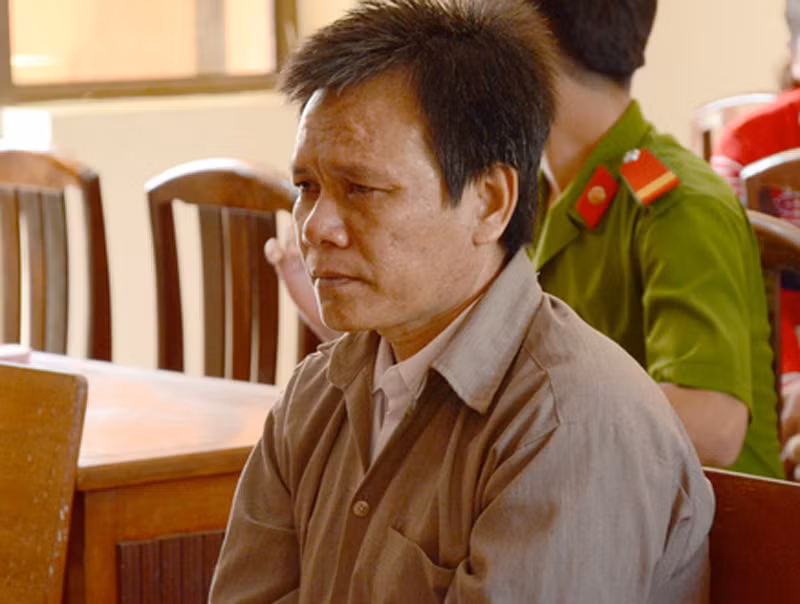 Dũng tại tòa.