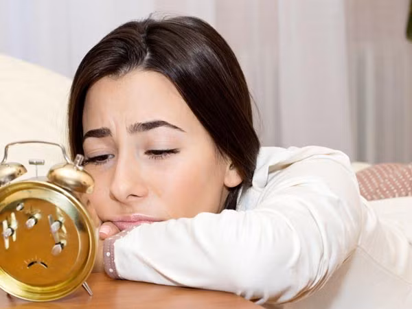 Ngăn ngừa thiếu máu: Ngô ngọt có chứa rất nhiều sắt, đây là lý do vì sao các chị em phụ nữ sau sinh nên ăn ngô ngọt thường xuyên bởi nó rất tốt cho việc bổ máu.