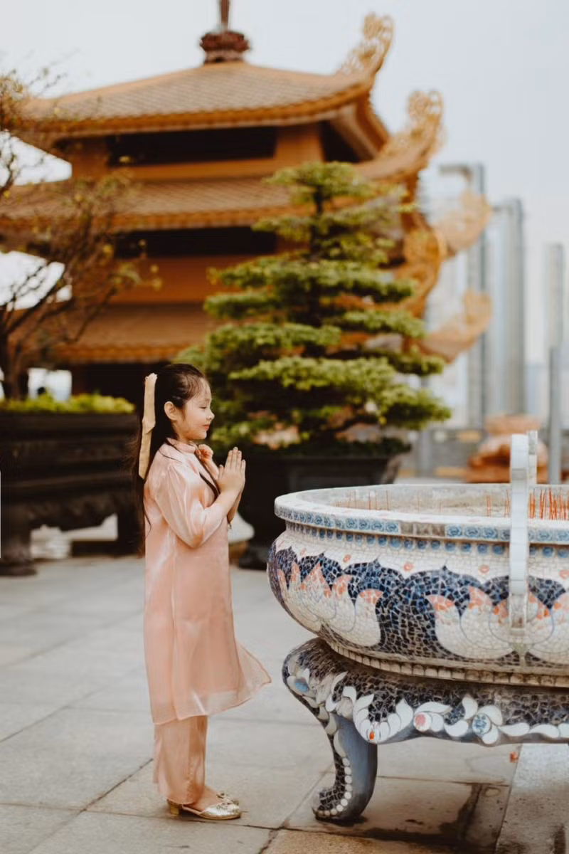Cadie Mộc Trà là một cô bé lanh lợi, tình cảm và hiểu chuyện.