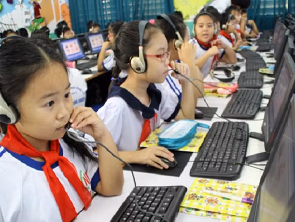 Bảy chủ đề lớn xuyên suốt chương trình môn Tin học