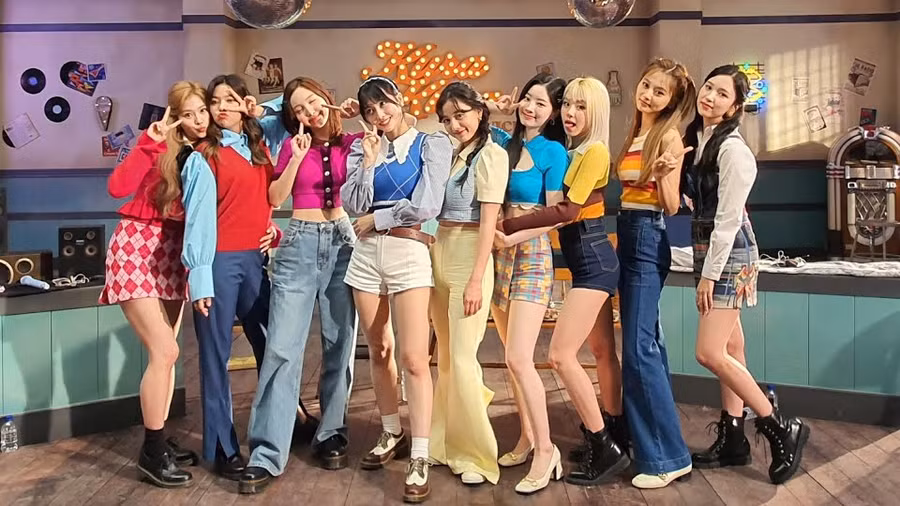 Nhóm nhạc nữ TWICE.