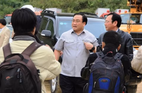 Phó Thủ tướng Hoàng Trung Hải thị sát tại hiện trường vụ sập hầm thủy điện Đạ Dâng