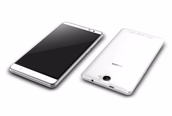 Xuất hiện smartphone pin “khủng” 5.300 mAh, giá chỉ 3,5 triệu VND ảnh 2