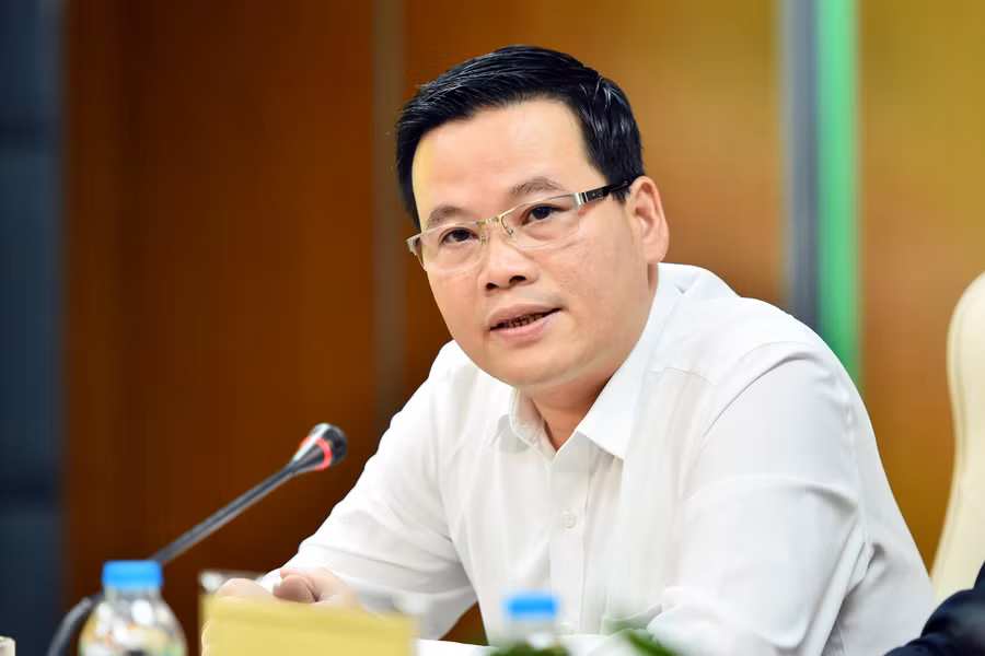 Ông Nguyễn Hồng Quang, Phó Vụ trưởng Vụ Môi trường, Bộ Tài nguyên và Môi trường phát biểu. Ảnh: Trần Hiệp.