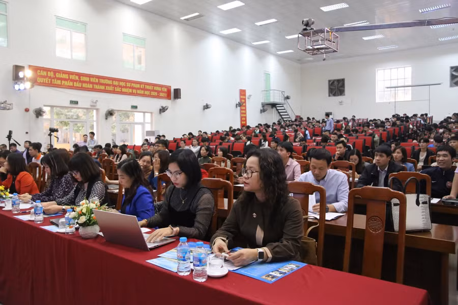 Trường Đại học Sư phạm Kỹ thuật Hưng Yên thực hiện cụ thể hóa và lan tỏa lợi ích của Dự án CATALYST.