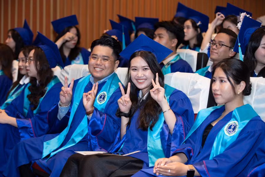 Tân cử nhân Trường Đại học Luật TPHCM. Ảnh: HCMULAW