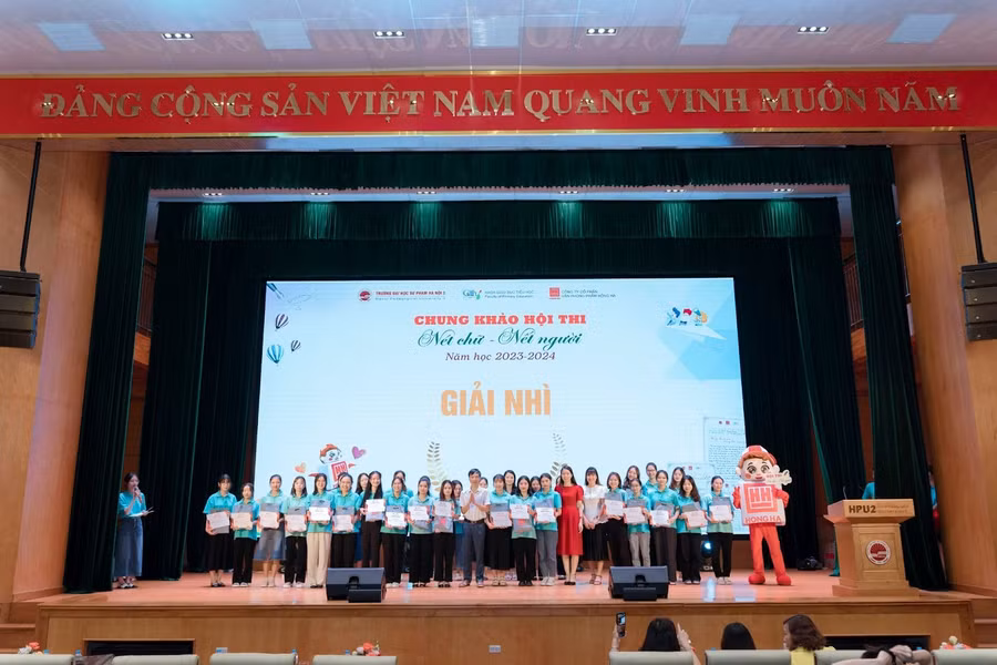 30 Giải Nhì.