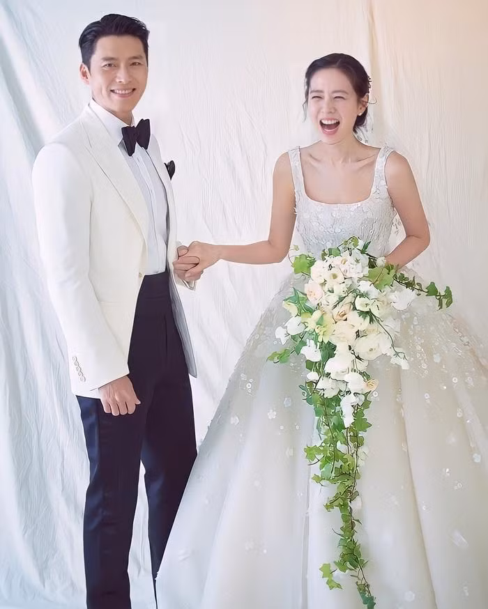 Cặp đôi Hyun Bin và Son Ye Jin.
