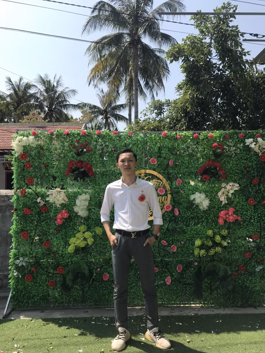 Du học sinh Phommavong Lettasone