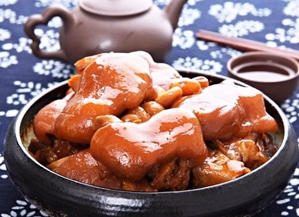 Cách làm 4 món ngon ngất ngây từ chân giò heo lại vô cùng bổ dưỡng ảnh 1 Cách làm 4 món ngon ngất ngây từ chân giò heo lại vô cùng bổ dưỡng ảnh 1