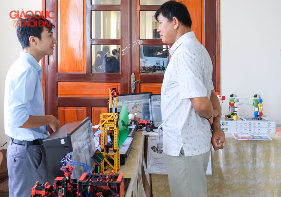 Tham quan một số mô hình giáo dục STEM.
