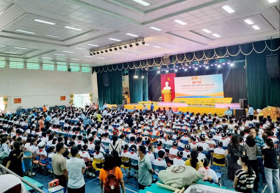 Quang cảnh lễ khai mạc hội thi.