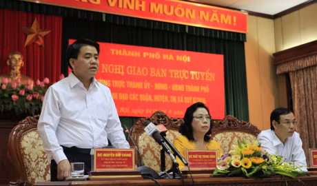 Chu tich Ha Noi: Cap tien cho di hoc, nhung can bo bo hoc qua nhieu - Anh 1