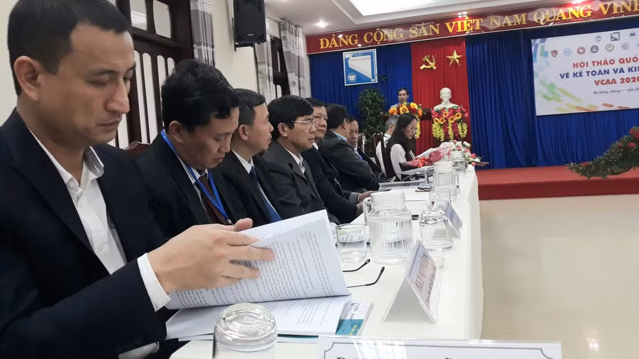 Hội thảo còn có sự tham gia của các tổ chức nghề nghiệp ACCA, ICAEW, CPA ÚC, các công ty kế toán và kiểm toán trên địa bàn Đà Nẵng.