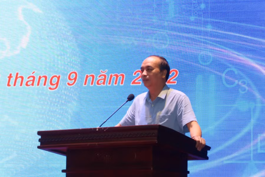 Ông Đỗ Văn Lợi- Phó Giám đốc Sở GD&amp;ĐT Hải Phòng phát biểu tại Hội thảo.
