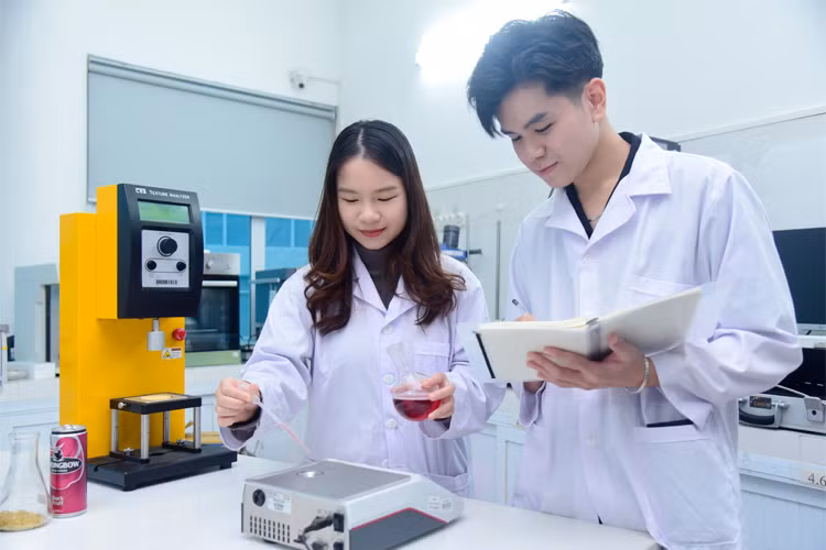Sinh viên Trường ĐH Khoa học và Công nghệ Hà Nội. Ảnh: NTCC Sinh viên Trường ĐH Khoa học và Công nghệ Hà Nội. Ảnh: NTCC