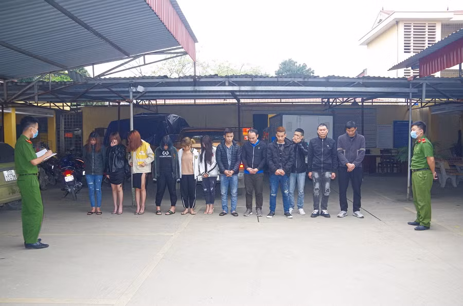Các đối tượng tại cơ quan công an