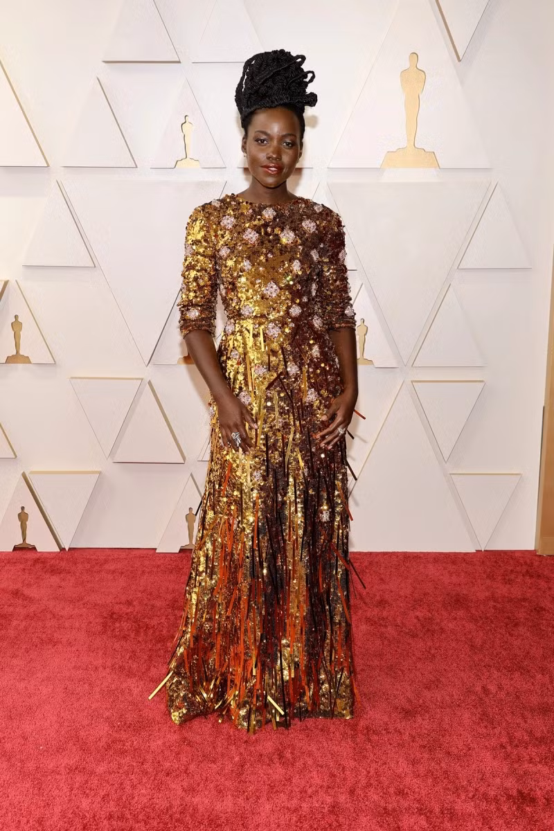 "Ngọc trai đen của Hollywood" - nữ diễn viên Lupita Nyong"o.