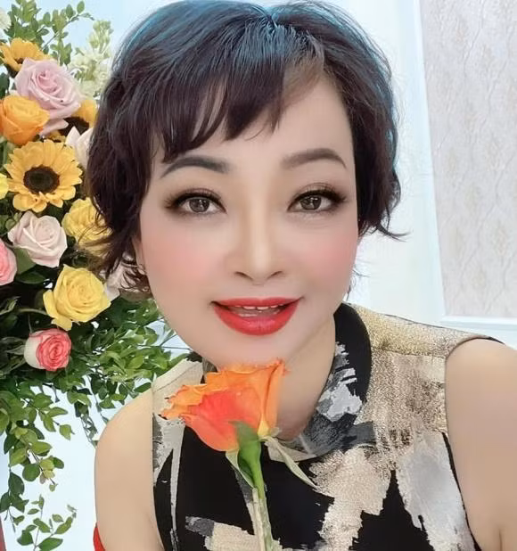Nghệ sĩ Đinh Trà My.