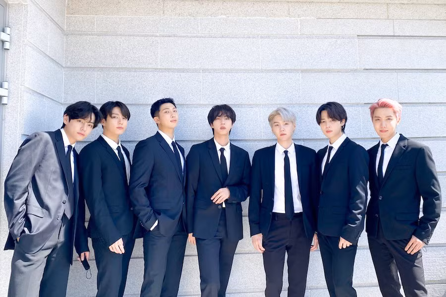 Nhóm nhạc BTS.
