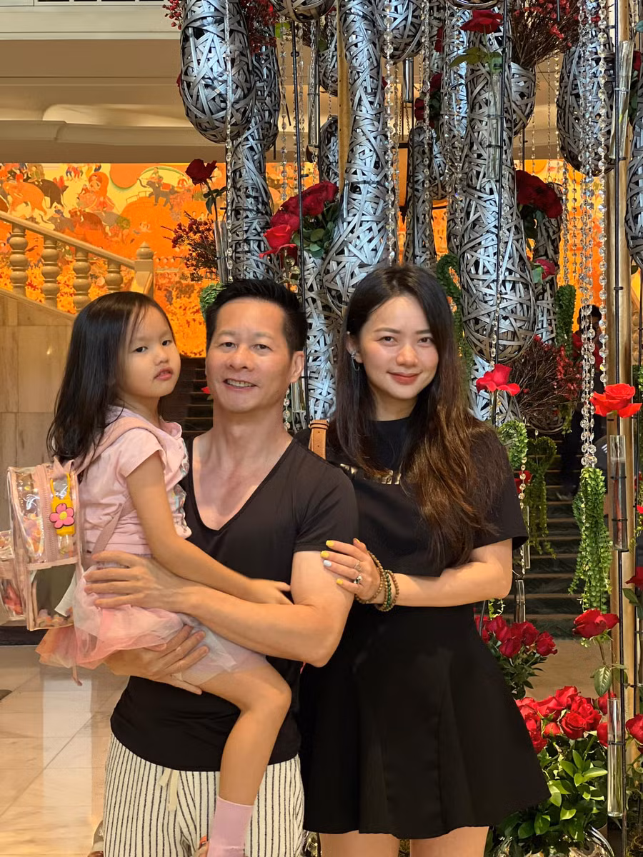 Sau khi kết hôn, Phan Như Thảo đã lui về hậu trường, dành thời gian chăm sóc gia đình nhỏ. Năm 2016, nữ người mẫu hạ sinh con gái đầu lòng, đặt tên thân mật là Bồ Câu. Sau khi kết hôn, Phan Như Thảo đã lui về hậu trường, dành thời gian chăm sóc gia đình nhỏ. Năm 2016, nữ người mẫu hạ sinh con gái đầu lòng, đặt tên thân mật là Bồ Câu.