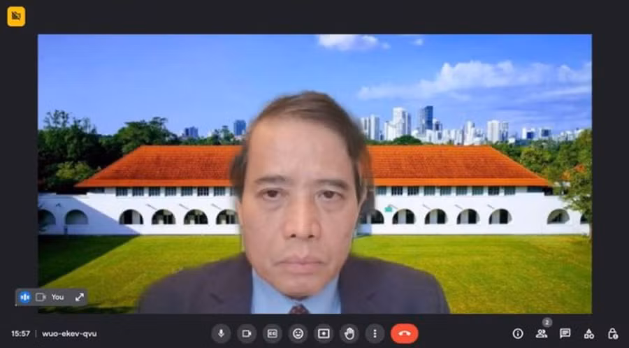 TS. Vũ Minh Khương khuyến nghị phải chuyển từ thu hút đầu tư bị động sang chủ động gắn kết với các đại doanh nghiệp của thế giới. TS. Vũ Minh Khương khuyến nghị phải chuyển từ thu hút đầu tư bị động sang chủ động gắn kết với các đại doanh nghiệp của thế giới.