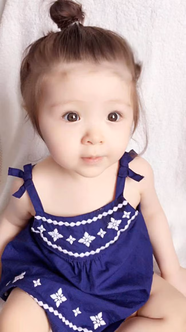 Mẹ con Elly Trần rạng rỡ đón Trung thu ảnh 19 Mẹ con Elly Trần rạng rỡ đón Trung thu ảnh 19