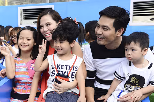 MC Phan Anh: "Tôi bất ngờ vì vợ được công chúng quan tâm"