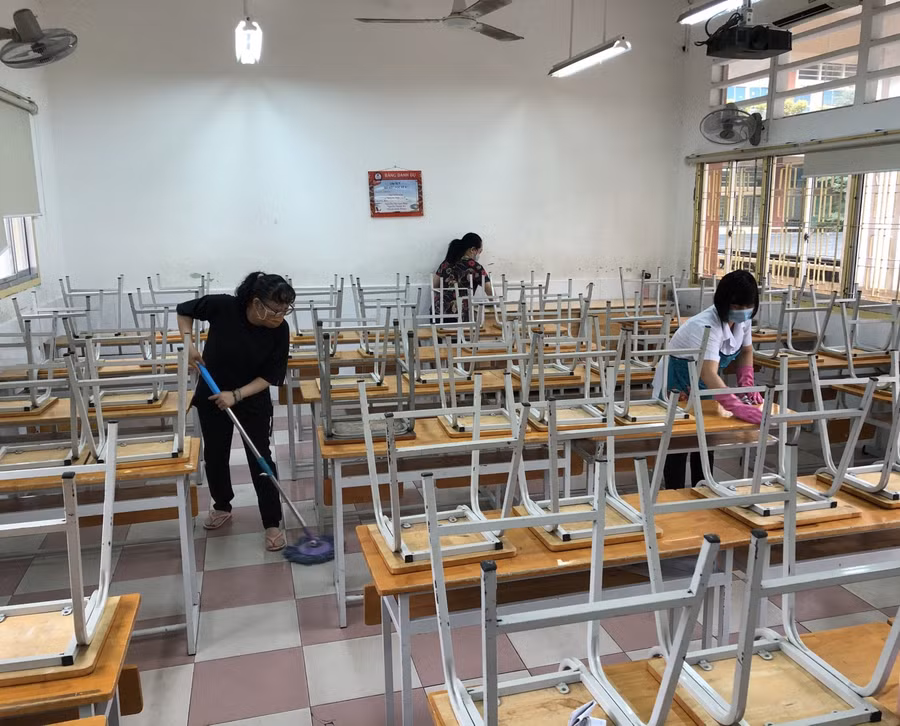 Trường THCS Minh Đức (Quận 1) đã hoàn tất công tác tổng vệ sinh toàn trường. Ảnh minh hoạ NTCC